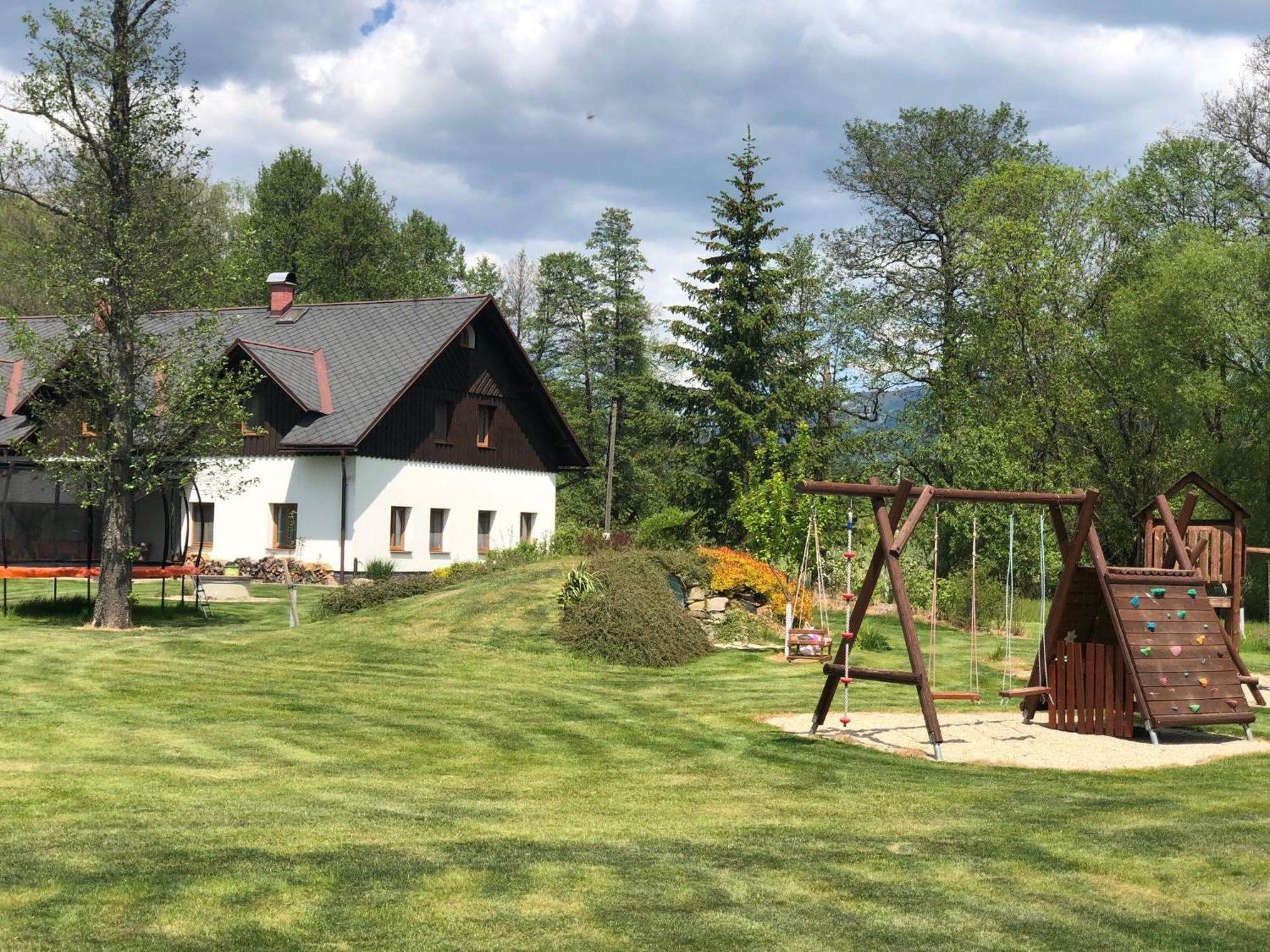 Penzion Terezka Kraliky Luaran gambar