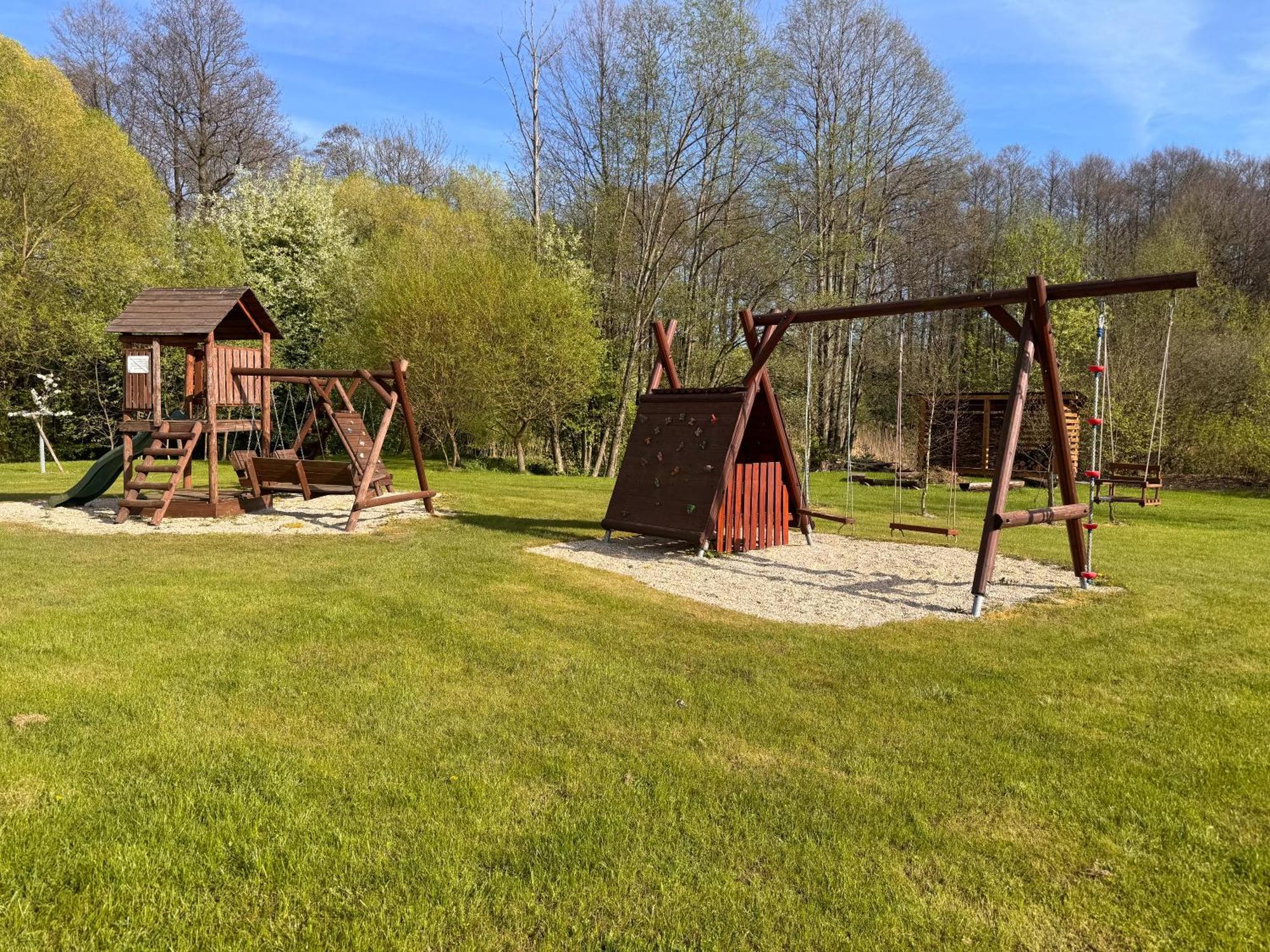 Penzion Terezka Kraliky Luaran gambar